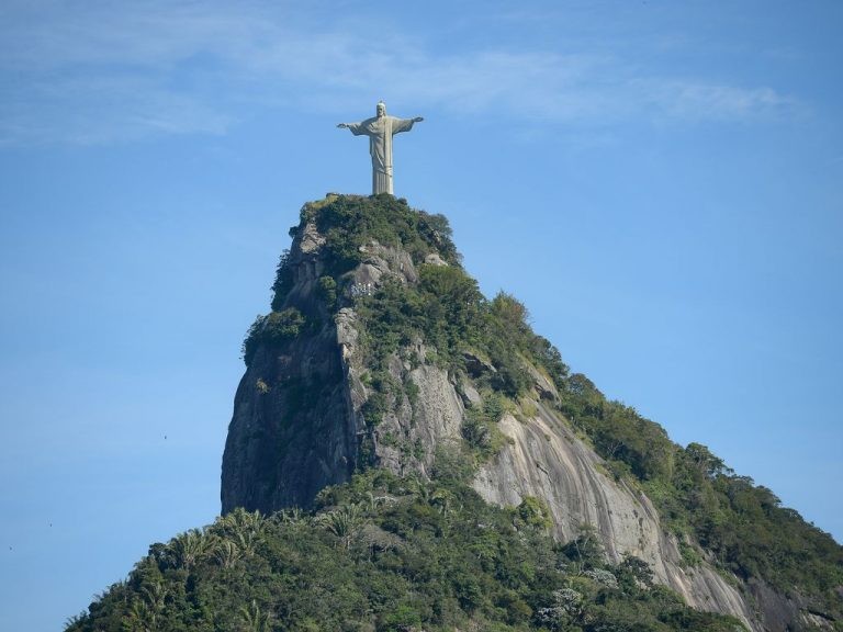Entra em vigor lei que aumenta teto de gastos de estados que renegociaram dívidas com a União