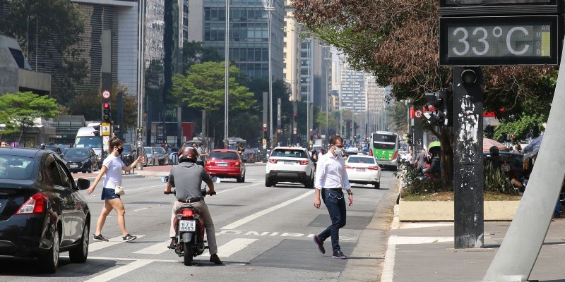 São Paulo descarta medidas restritivas para conter covid-19 e gripe