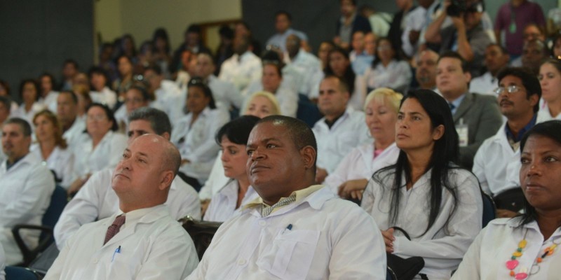 Ministério da Saúde prorroga Programa Mais Médicos por um ano