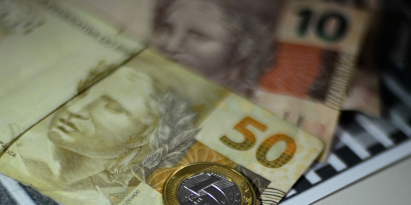 Poupança tem retirada líquida de R$ 35,5 bi em 2021