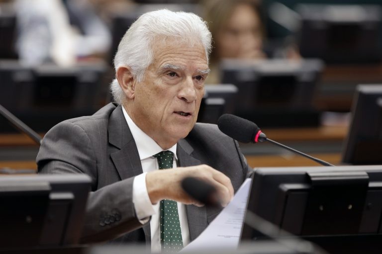 Comissão aprova acordo sobre Comitê Intergovernamental da Hidrovia Paraguai-Paraná