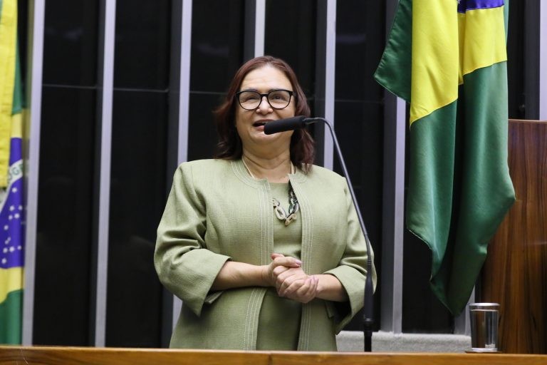 Projeto torna permanente fator de ajuste sobre complementação da União no Fundeb