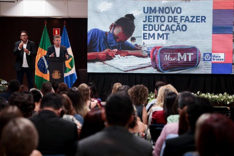 Governador dá posse a membros das Diretorias Regionais de Educação que têm missão de fortalecer ensino de MT
