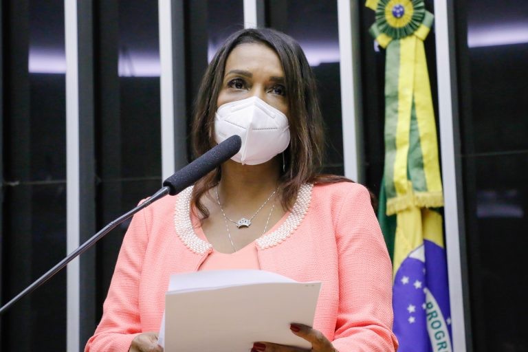 Projeto determina contratação de seguro para contratos entre administração pública e cooperativas de trabalho