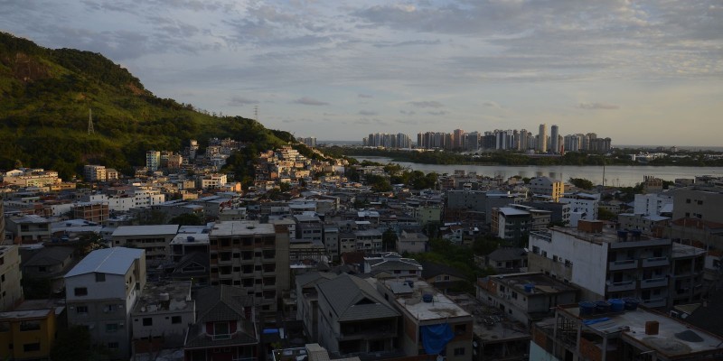  Policiamento é mantido nos complexos do Jacarezinho e Muzema, no Rio