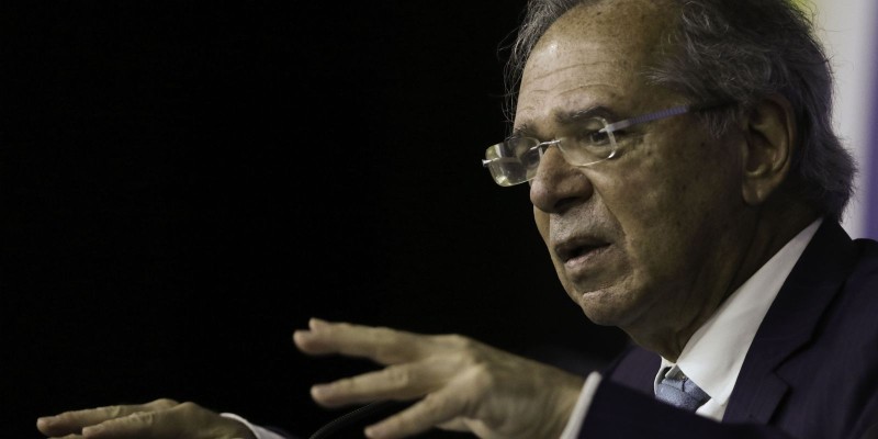 Experiência ajudou Brasil a tomar medidas contra inflação, diz Guedes