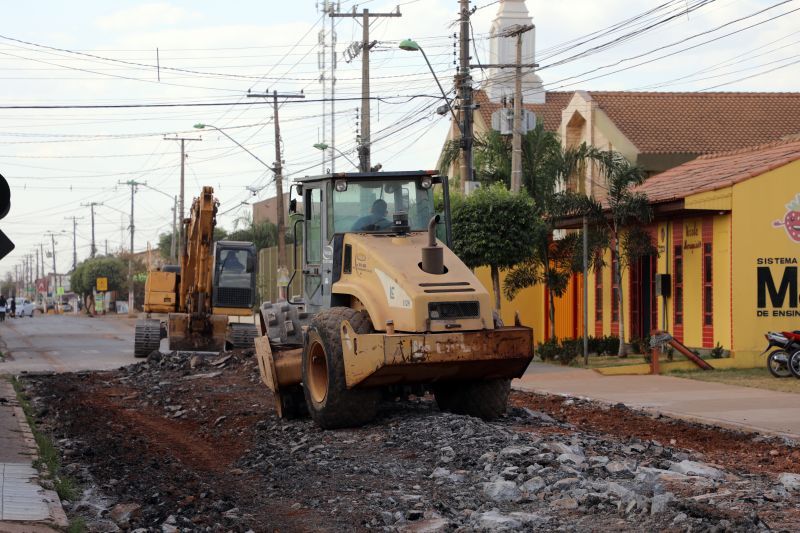 Secretaria de Obras Públicas planeja iniciar imprimação e pavimentação da Avenida 30 na próxima semana
