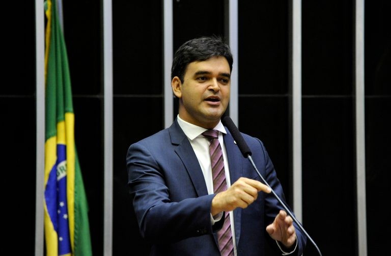 Projeto aumenta em duas horas o período de proibição de busca e apreensão em domicílios