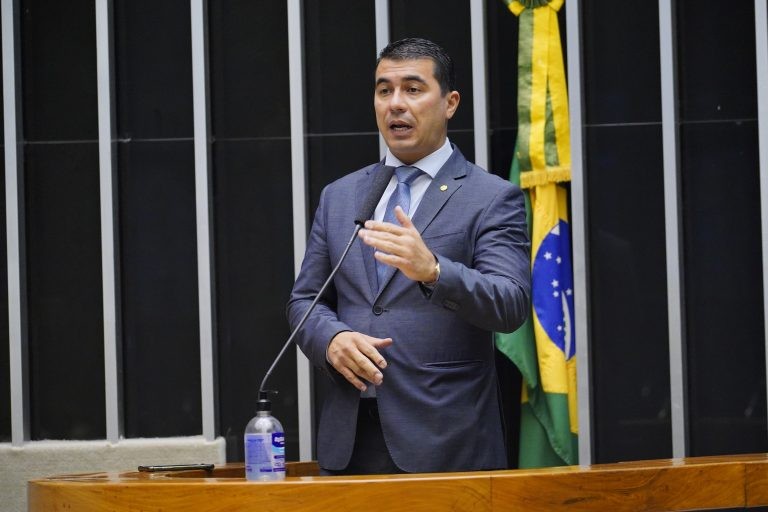 Projeto obriga DPVAT a custear funeral de vítimas de acidente de trânsito