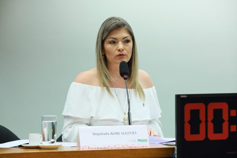 Projeto prevê medidas para combater comércio ilegal de cabos de cobre e fibra ótica