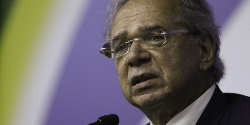 Queda do déficit primário deve-se a controle de gastos, diz ministro