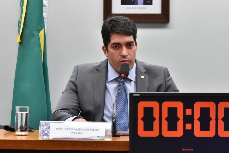 Projeto garante cumprimento de convênios assinados por estatais privatizadas
