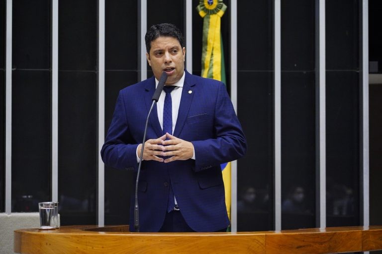 Podemos defende votação sobre prisão em 2ª instância e fim do foro privilegiado em 2022