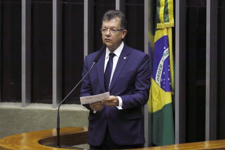 Projeto cria programa de benefício fiscal para incentivar produção nacional de fertilizantes