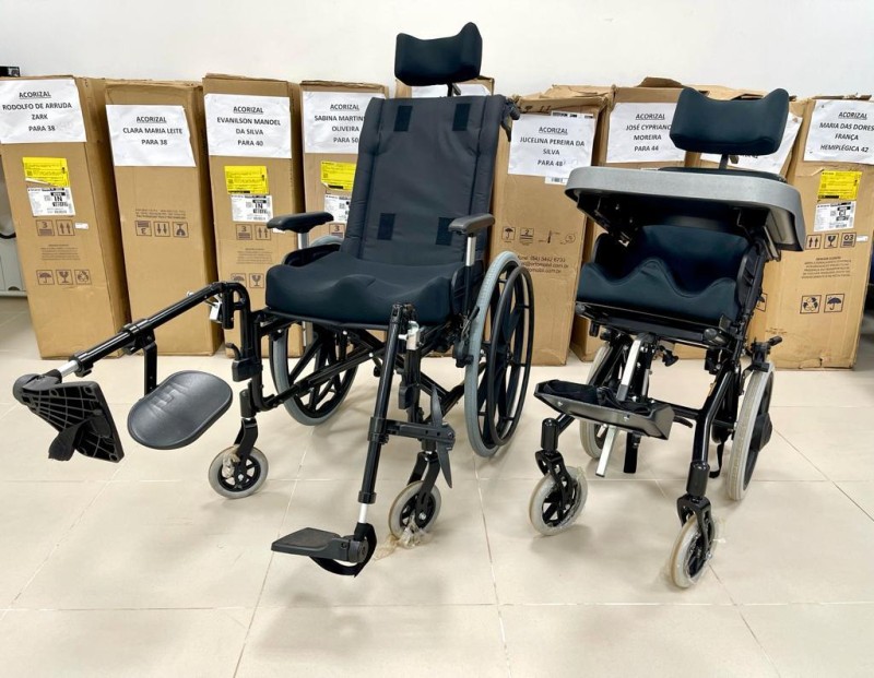 Governo de Mato Grosso entrega 18 cadeiras de rodas ao município de Acorizal