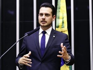 Projeto isenta de registro armas de fogo de valor histórico e obsoletas