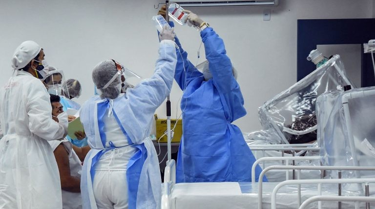 Custo do novo piso da enfermagem deve considerar profissionais ativos, dizem entidades