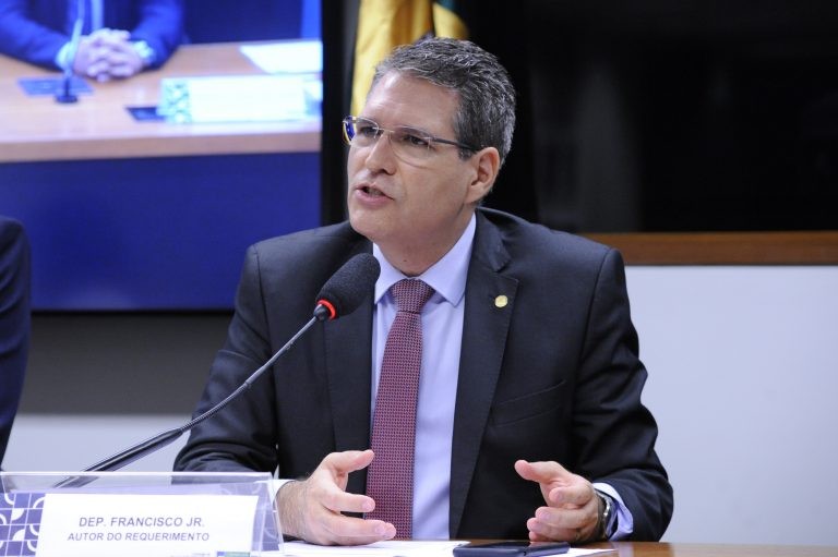 Projeto torna obrigatória fiscalização de lei que prevê capacitação de professores em primeiros socorros