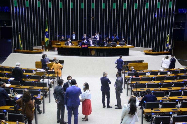 Câmara pode votar nesta quinta-feira MP que regulamenta cobertura dos planos de saúde