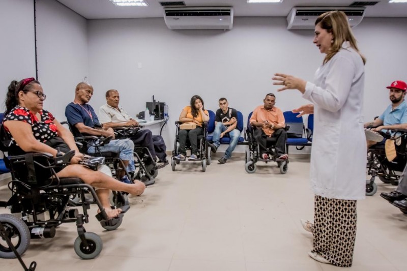 Saúde Estadual entrega 30 cadeiras de rodas pelo Cridac