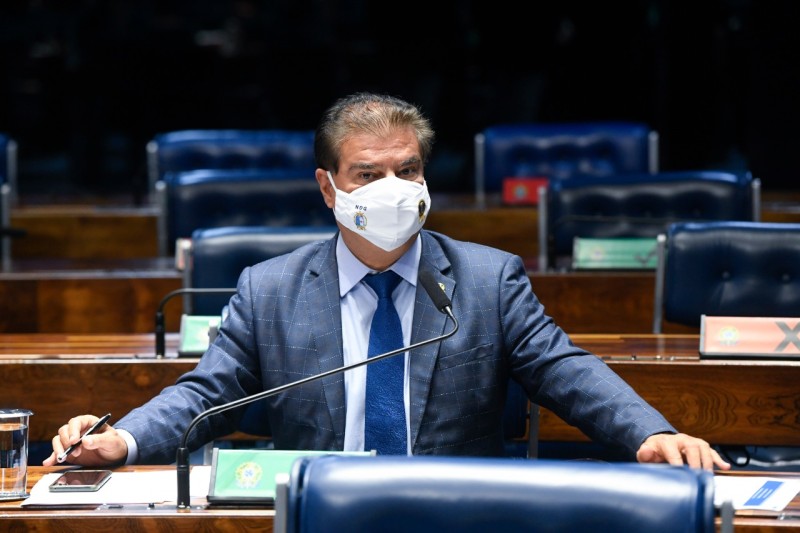 Greve de auditores-fiscais da Receita prejudica a economia nacional, diz Nelsinho Trad