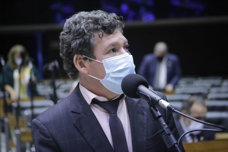 Projeto prevê cobrança de imposto sobre a exportação de commodities