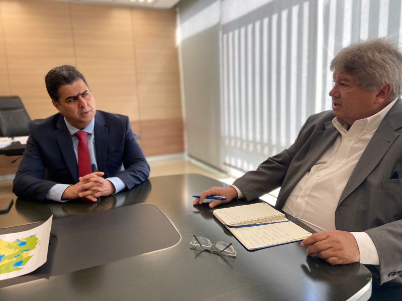 Em Brasília, Emanuel Pinheiro discute projeto para destinação de resíduos sólidos e defende estudo para os 13 municípios da região do Vale do Rio Cuiabá