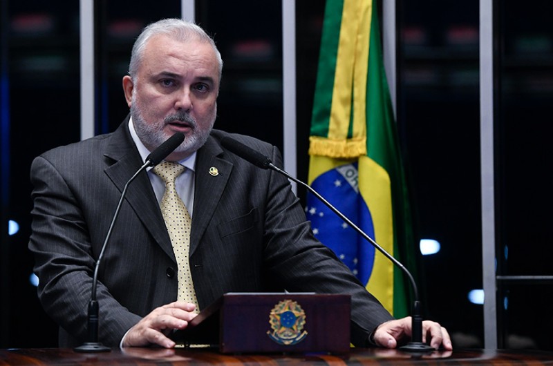 Privatização da Eletrobras é inconsequente e terá impacto na conta de luz, diz Jean Paul Prates