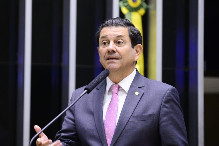 Projeto permite que artesão exerça atividade sem perder BPC ou aposentadoria por invalidez