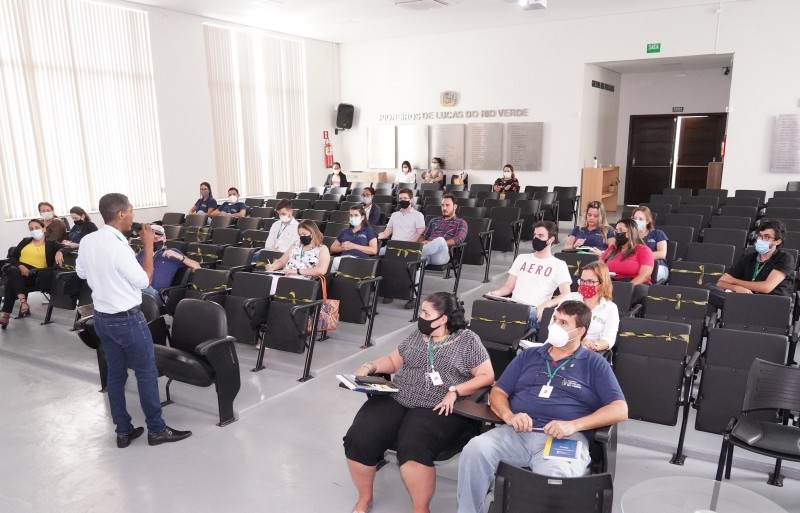 Controle Interno realiza capacitação com fiscais de contratos de obras públicas