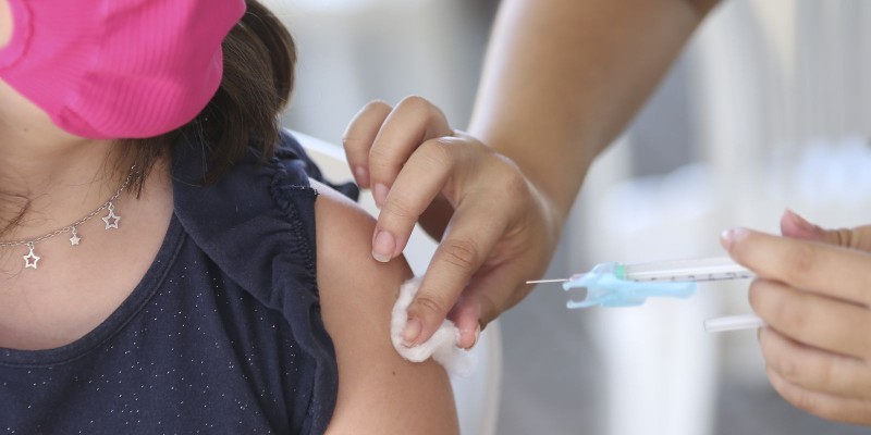 Covid-19: vacinação infantil no Rio será reiniciada na próxima semana