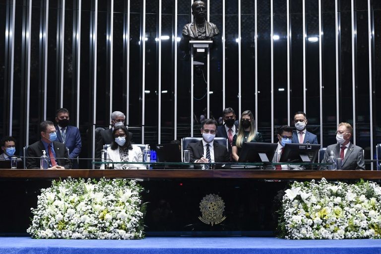 Congresso promulga emenda que isenta de IPTU imóveis alugados por templos religiosos