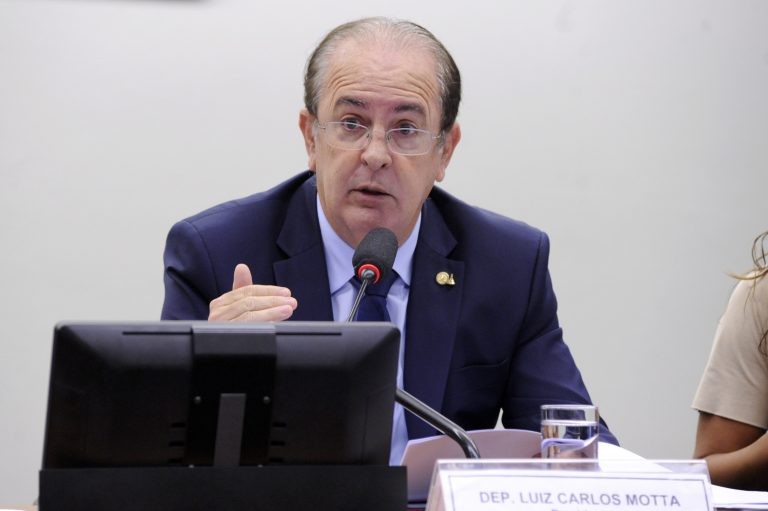 Confederações dos empresários criticam cotas previstas no Estatuto do Aprendiz