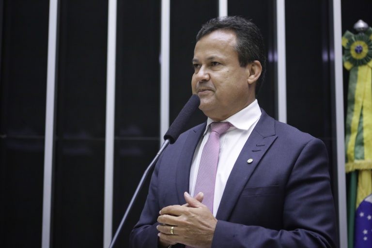 Câmara aprova MP que altera taxa de fiscalização dos mercados de títulos e valores mobiliários