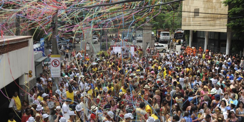 Covid-19: sem poder desfilar, blocos farão festas privadas no Rio