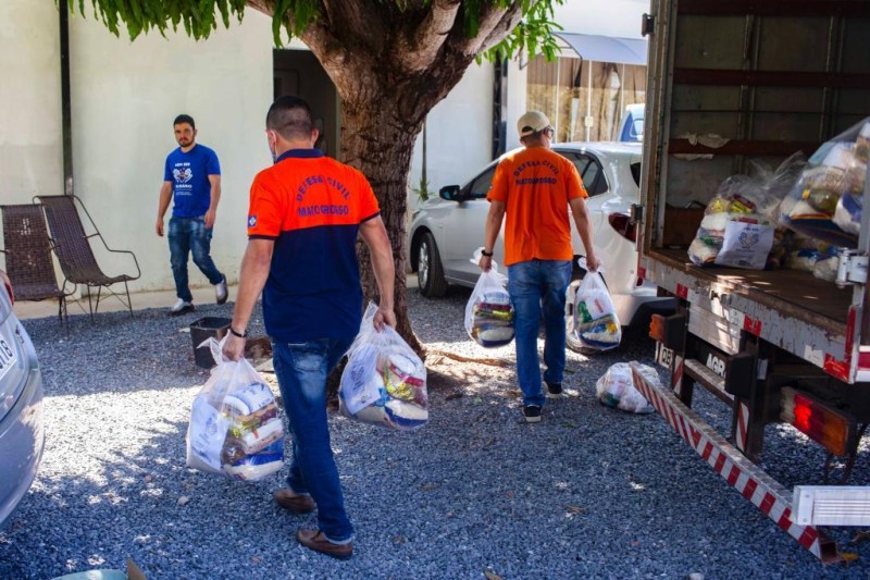 Governo de MT avalia danos em municípios e auxilia famílias afetados pelas fortes chuvas