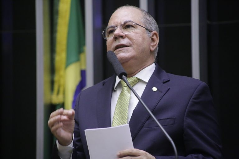 Proposta exige que DNIT informe com 72 horas de antecedência qualquer interdição em rodovias
