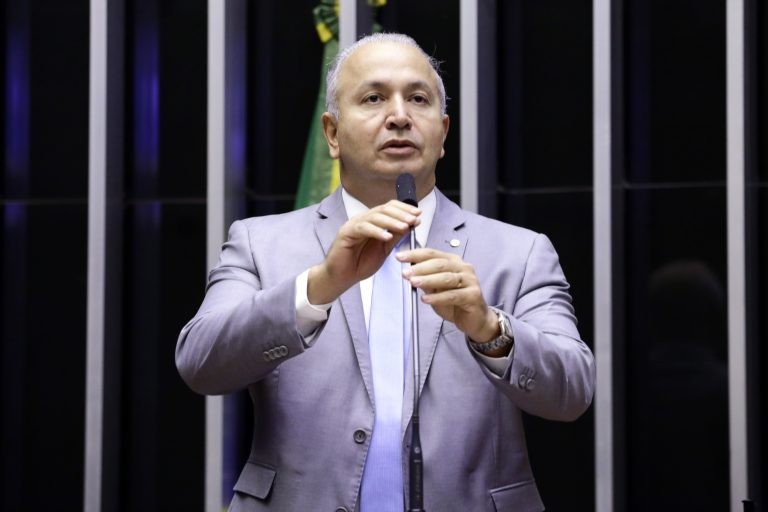Projeto cria regra para impedir superaposentadorias com 