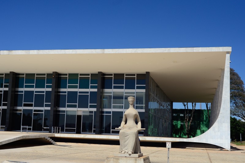 Lewandowski suspende andamento de última ação penal contra Lula