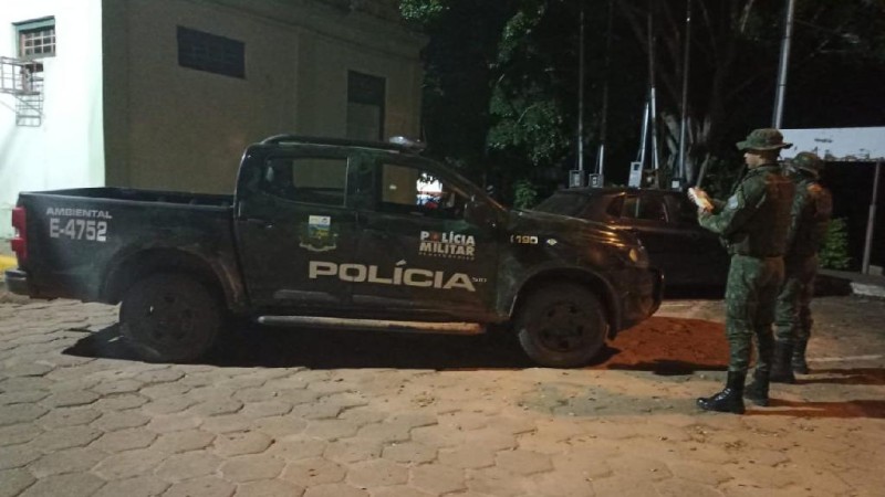 Batalhão Ambiental prende 14 pessoas e apreende armas de fogo e maquinários