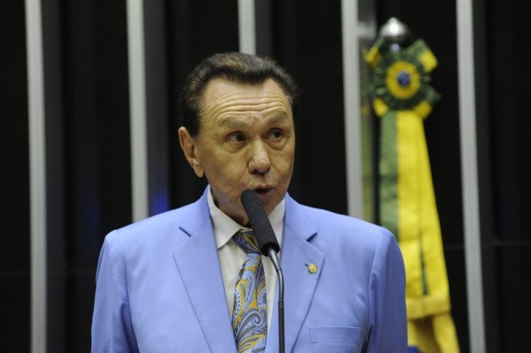 Projeto inclui no Código Penal crime de molestamento sexual mediante violência