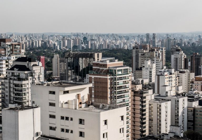 Proposta diminui número de votos necessários para mudança na destinação de imóvel em condomínio
