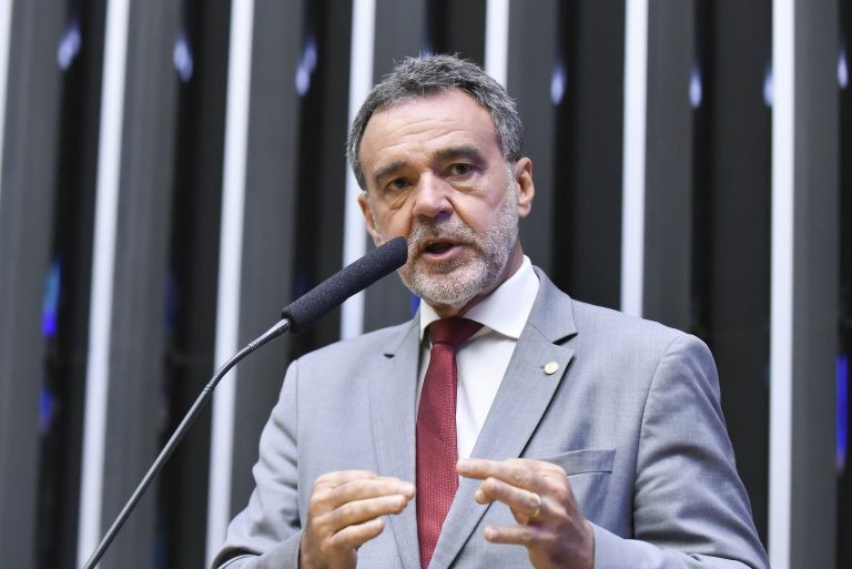 Projeto cria nova lei de organização de conselhos federal e regionais de enfermagem
