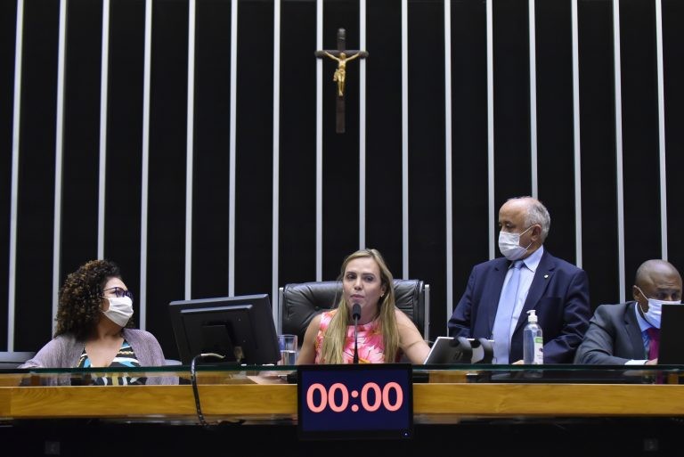 Câmara aprova por unanimidade moção de repúdio à fala de Arthur do Val sobre mulheres ucranianas; acompanhe