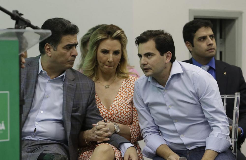 O desespero de Fábio Garcia com os movimentos de Emanuel