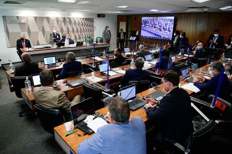 CCJ adia votação de projeto que simplifica tipificação do crime de assédio sexual
