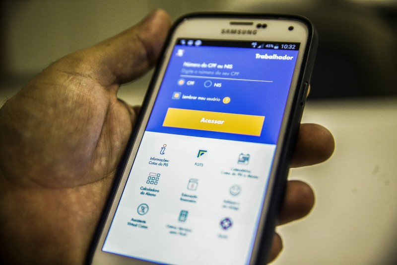 Caixa libera saque do FGTS para moradores de cidades da Bahia e do RJ