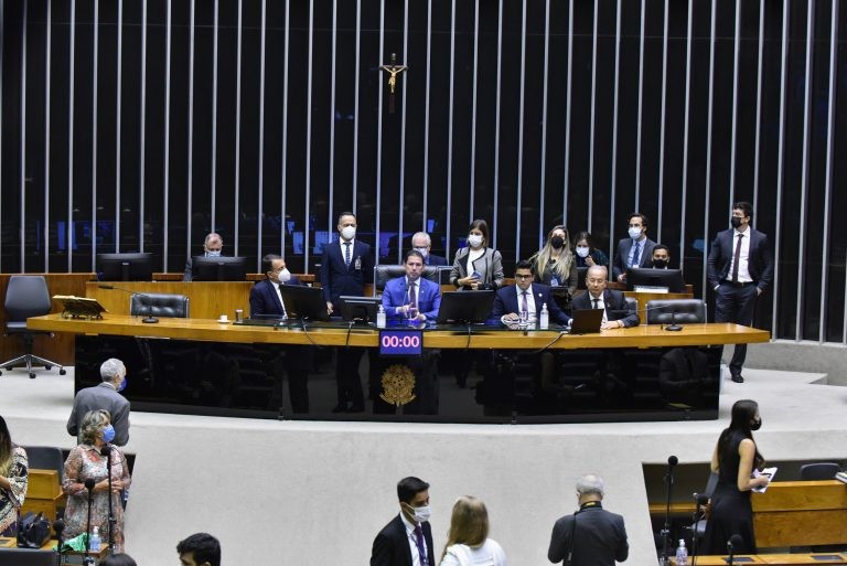 Congresso derruba veto à renegociação de dívidas de micro e pequenas empresas; acompanhe