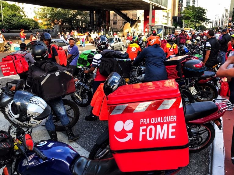 Projeto cria sistema de bandas e fundo de estabilização para conter alta nos combustíveis