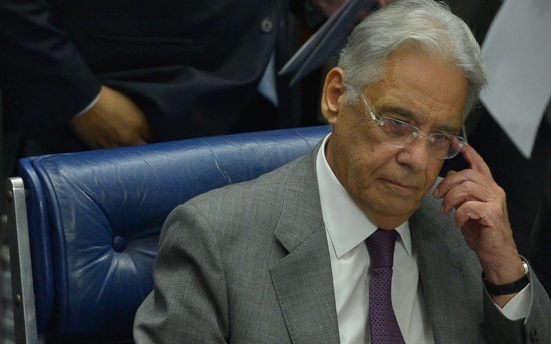 Ex-presidente FHC terá de passar por cirurgia, diz hospital